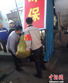 河北集中销毁假劣食品药品31吨货值860余万元